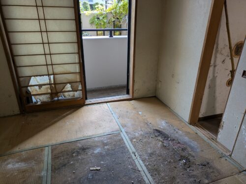 犬放し飼いお部屋残置物処分和室2作業後